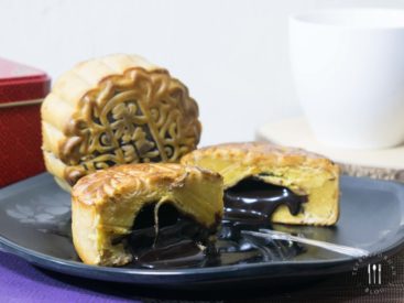 Choco-Banana Mooncake
