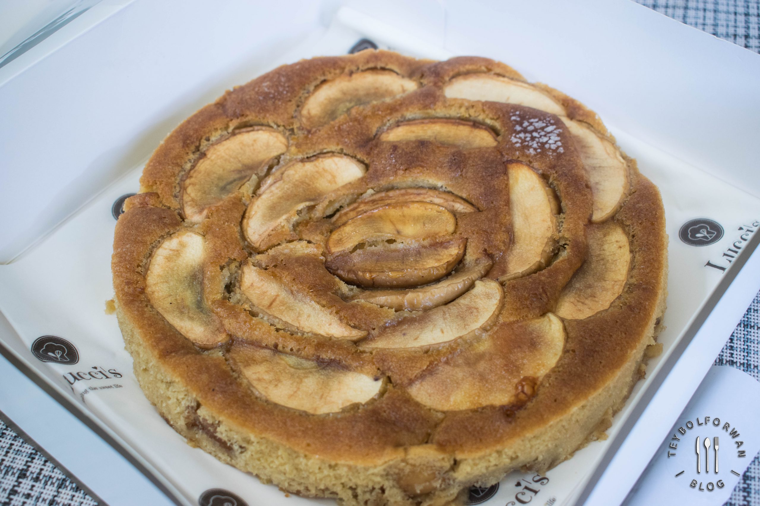 French Apple Cake