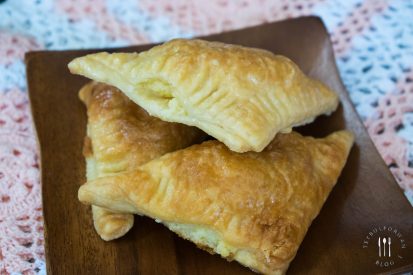 Conti's Cheese Puffs