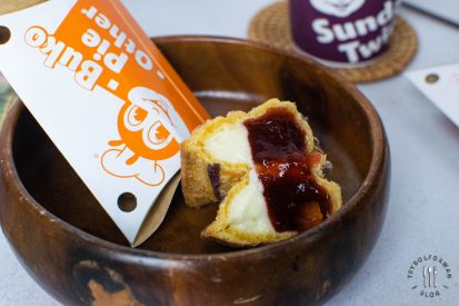 Jollibee Strawberry Cheese PIe
