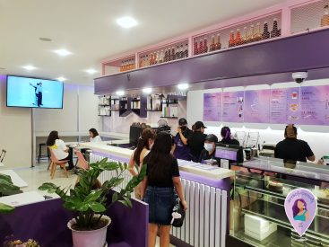 Purple 7 Cafe